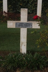 Aubigny Communal Cemetery Extension - Laroche, Louis